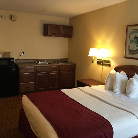 Econo Lodge Inn & Suites Radford-Blacksburg Area Kültér fotó
