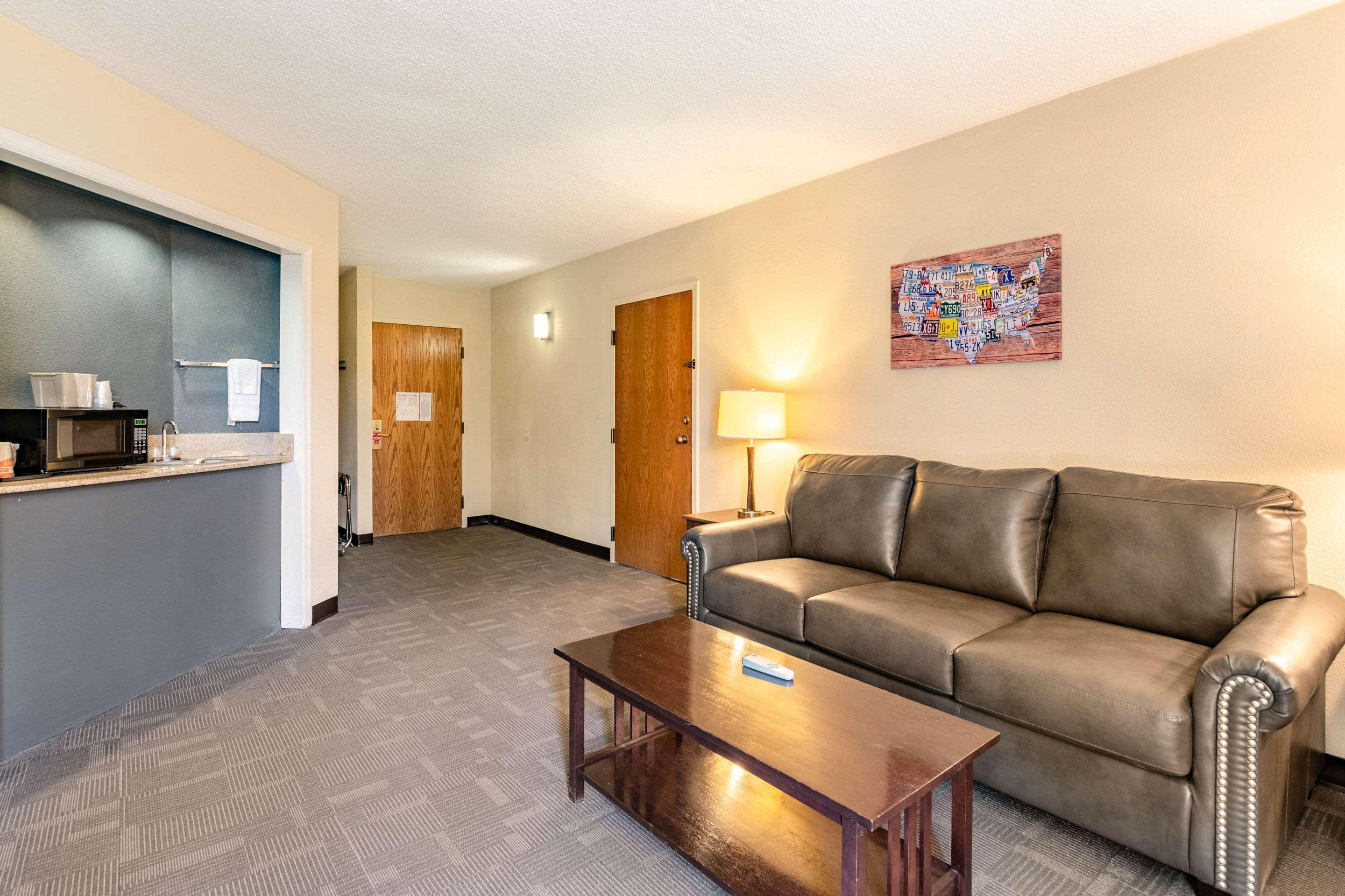 Econo Lodge Inn & Suites Radford-Blacksburg Area Kültér fotó