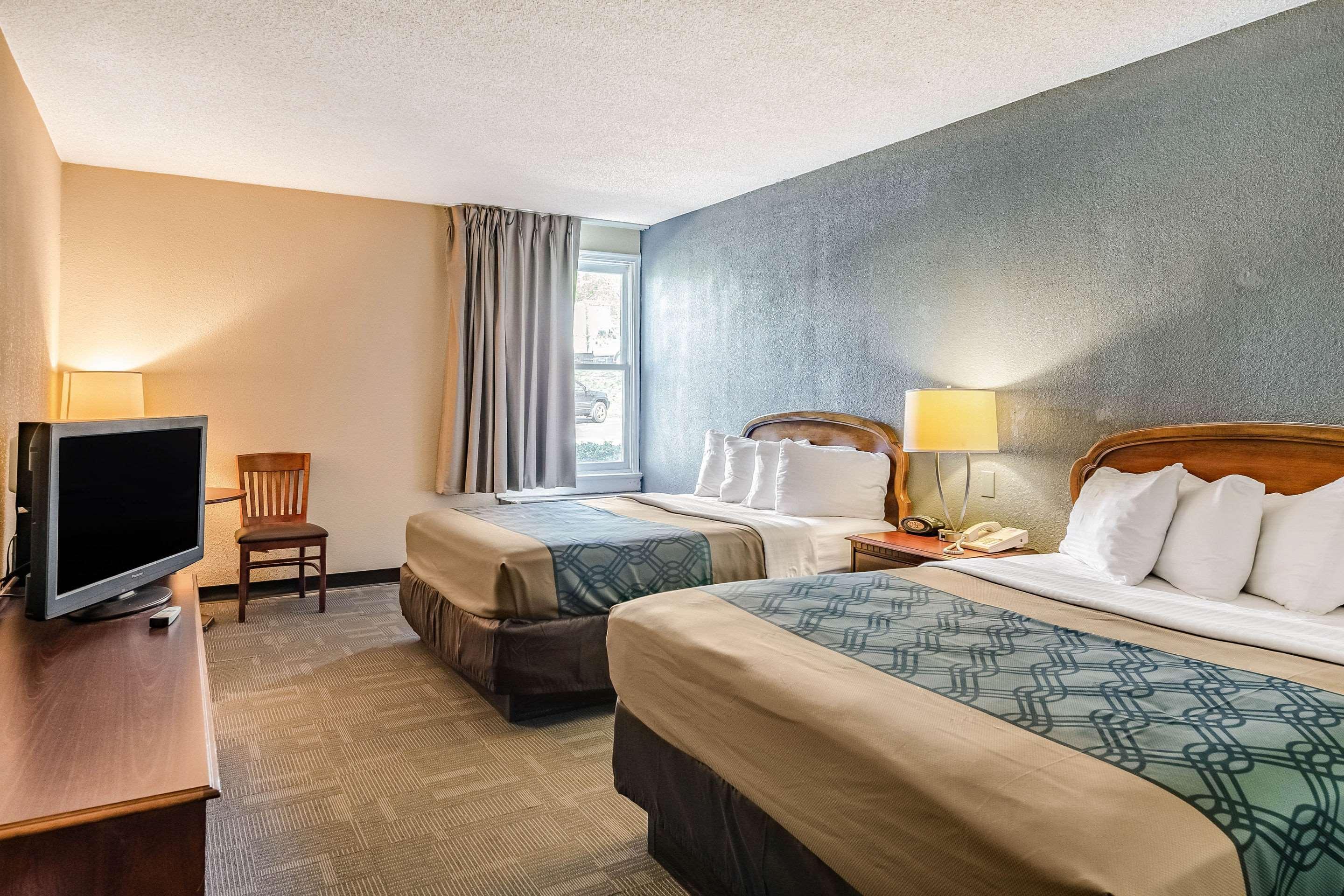 Econo Lodge Inn & Suites Radford-Blacksburg Area Kültér fotó
