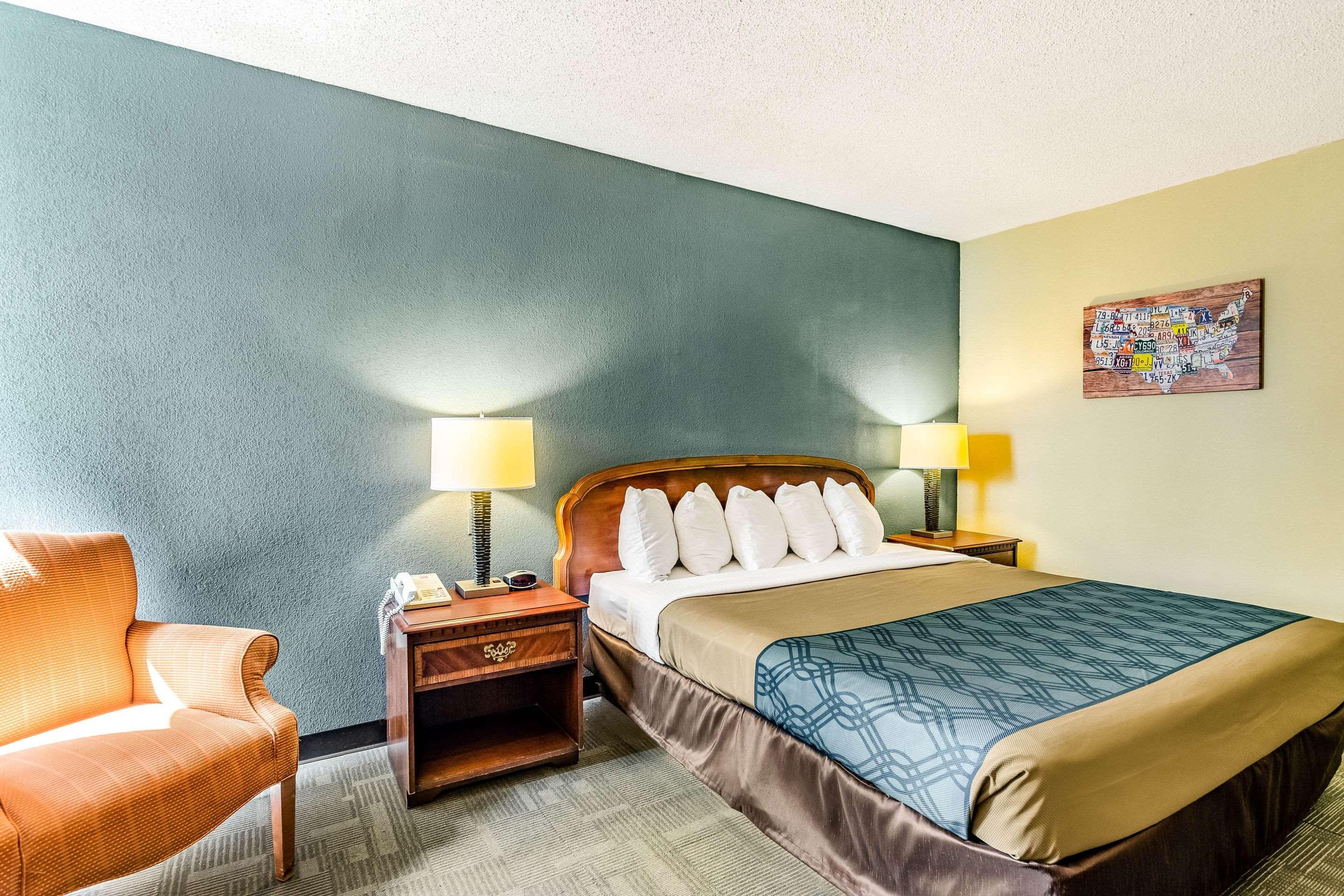 Econo Lodge Inn & Suites Radford-Blacksburg Area Kültér fotó