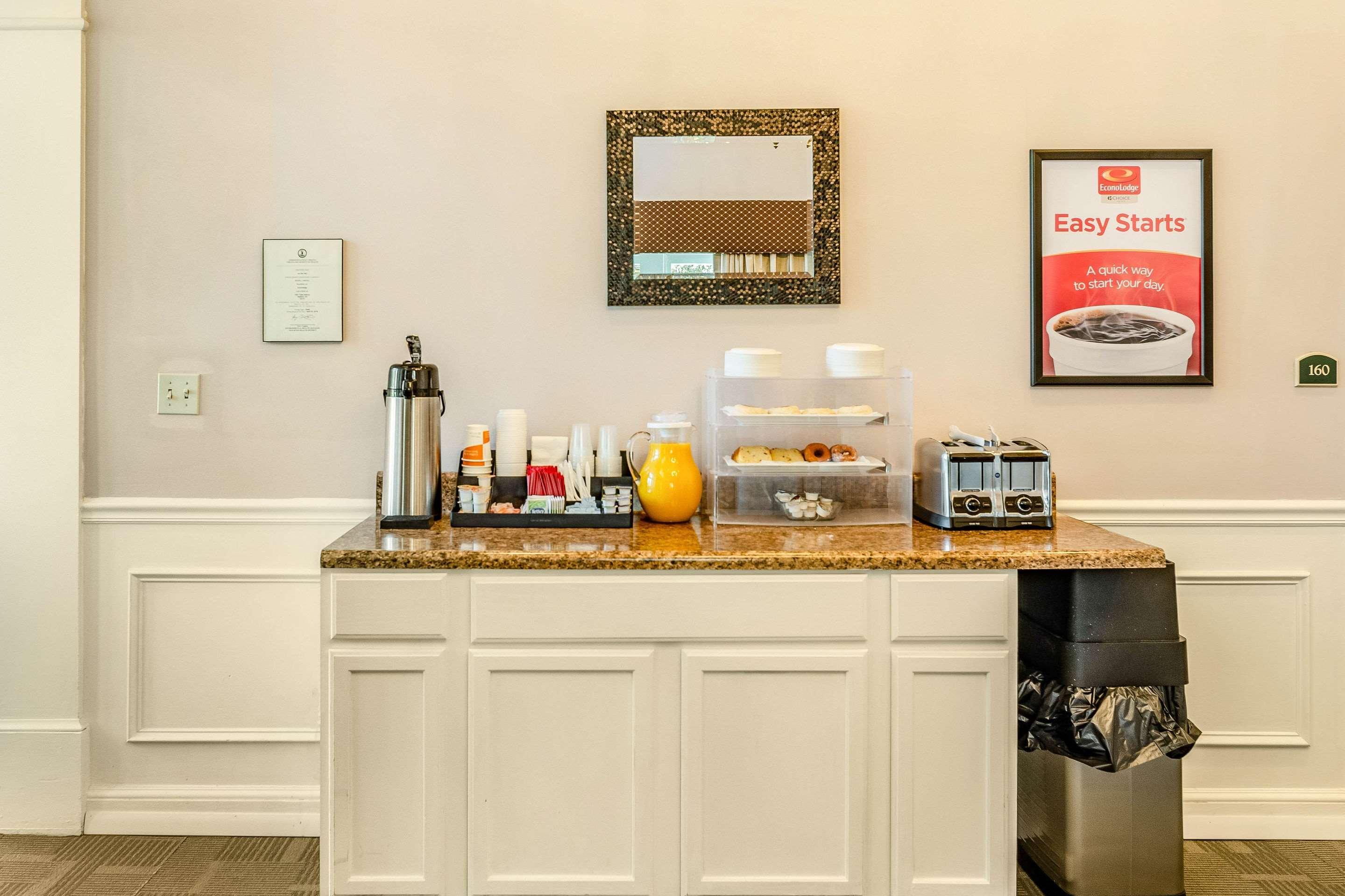 Econo Lodge Inn & Suites Radford-Blacksburg Area Kültér fotó
